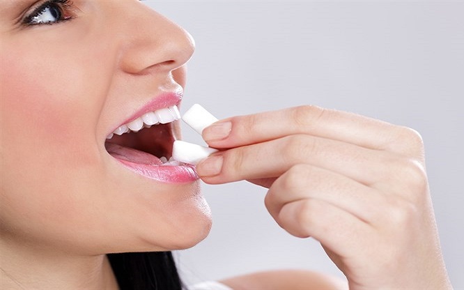Bí quyết giảm cân hiệu quả - nhai kẹo cao su tránh thèm ăn
