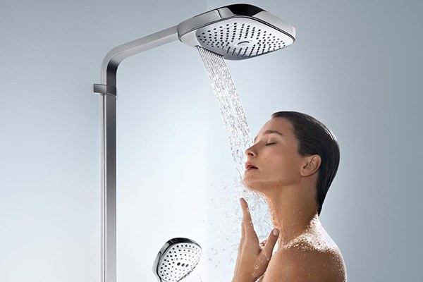 Cách giảm mỡ toàn thân tắm trực tiếp với nước nóng