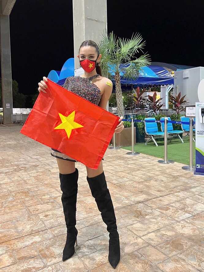 Hoa hậu Thùy Tiên Miss Grand International 2021 - Cờ đỏ sao vàng Việt Nam